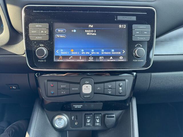 Nissan LEAF Tekna 40 kWh*Leder*Navigatie*Stoelverwarming*
