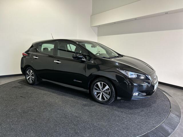 Nissan LEAF Acenta 40 kWh | Adaptieve cruise control | Stuurwiel verwarmd | Voorstoelen verwarmd
