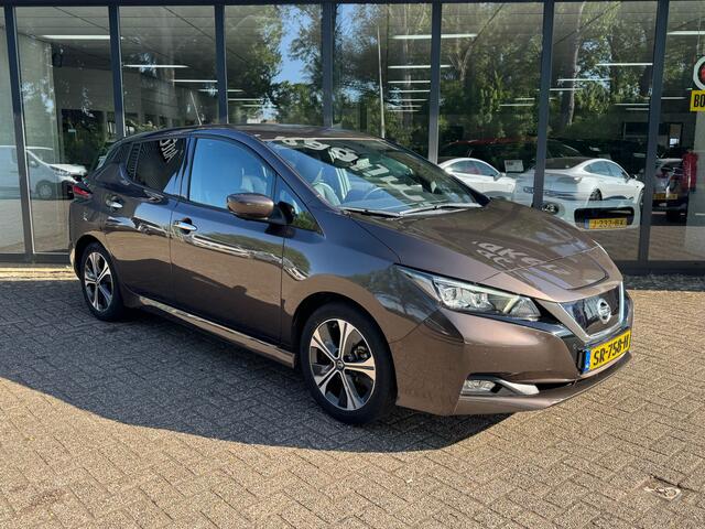 Nissan LEAF Tekna 40 kWh*Leder*Navi*EXPORT*