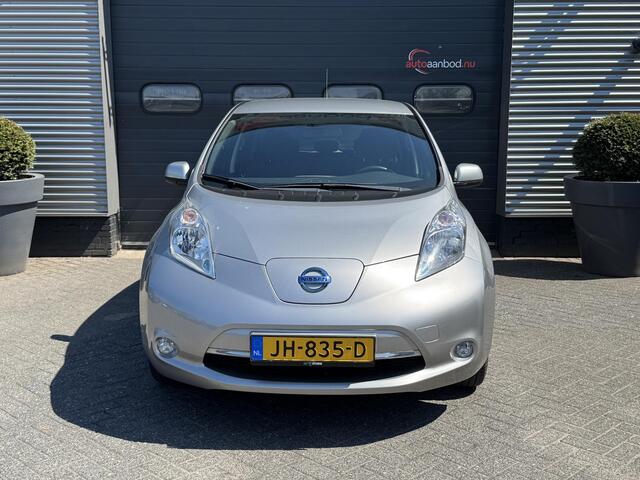 Nissan LEAF Acenta 30 kWh | Camera | Navigatie | DAB | Stoel/Stuurverwarming | Lichtmetalen Velgen |