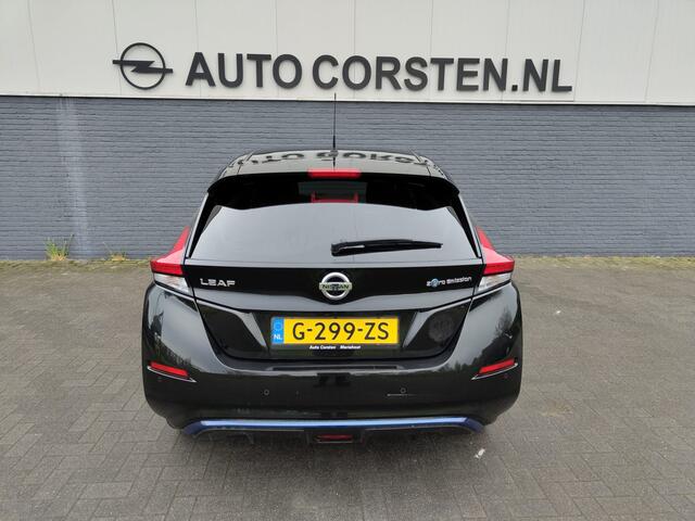 Nissan LEAF e+ Tekna 62kWh Apple Carplay Android Auto Cruise control adaptief 360°Camera Navi Ecc Stoel+Stuurverwarming Keyless DAB Dodehoek detector Rijstrooksensor met correctie Uitparkeer waarschuwing Verkeersbord detectie Bluetooth Privacy Glas Lmv 17"