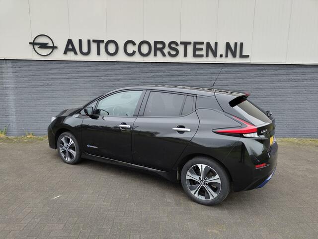 Nissan LEAF e+ Tekna 62kWh Apple Carplay Android Auto Cruise control adaptief 360°Camera Navi Ecc Stoel+Stuurverwarming Keyless DAB Dodehoek detector Rijstrooksensor met correctie Uitparkeer waarschuwing Verkeersbord detectie Bluetooth Privacy Glas Lmv 17"