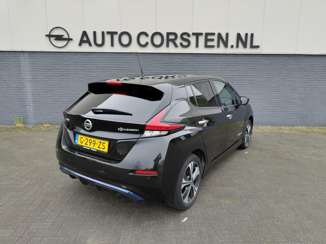 Nissan LEAF e+ Tekna 62kWh Apple Carplay Android Auto Cruise control adaptief 360°Camera Navi Ecc Stoel+Stuurverwarming Keyless DAB Dodehoek detector Rijstrooksensor met correctie Uitparkeer waarschuwing Verkeersbord detectie Bluetooth Privacy Glas Lmv 17"