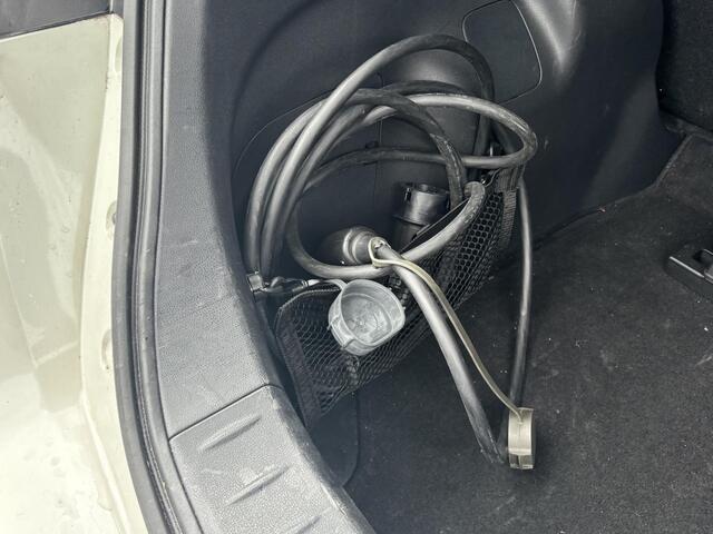 Nissan LEAF Tekna 40 kWh BOSE AUDI | STOELVERWARMING VOOR + ACHTER | RIJKLAAR INCL. 12 MND. BOVAGGARANTIE