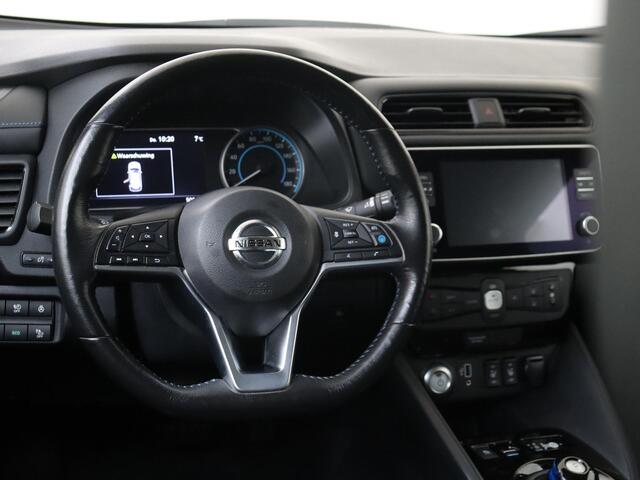 Nissan LEAF Tekna 40 kWh | 360 Camera | Stoelverwarming | Navigatie | Leer | Climate Control