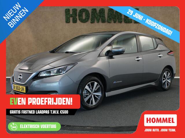 Nissan LEAF Acenta 40 kWh - 2 LAADKABELS - NAVIGATIE - PARKEERSENSOREN VOOR/ ACHTER - 16 INCH LICHT METALEN VELGEN - 4 SEIZOENEN BANDEN- CLIMATE CONTROL - CAMERA - DODEHOEK DETECTIE