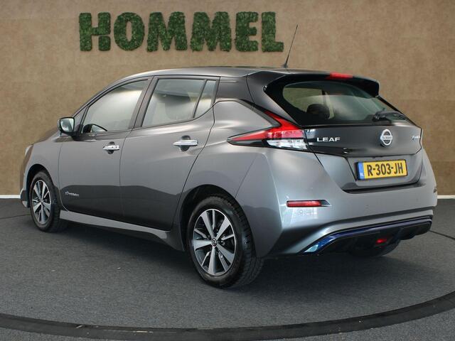 Nissan LEAF Acenta 40 kWh - 2 LAADKABELS - NAVIGATIE - PARKEERSENSOREN VOOR/ ACHTER - 16 INCH LICHT METALEN VELGEN - 4 SEIZOENEN BANDEN- CLIMATE CONTROL - CAMERA - DODEHOEK DETECTIE