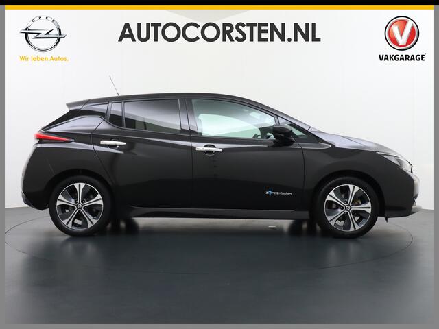 Nissan LEAF N-Connecta 40kWh Apple Carplay Android Auto Trekhaak Cruise control adaptief 360°Camera Navi Ecc Stoel+Stuurverwarming Keyless DAB Dodehoek detector Rijstrooksensor met correctie Uitparkeer waarschuwing Verkeersbord detectie Bluetooth Privacy Glas Lmv 17"