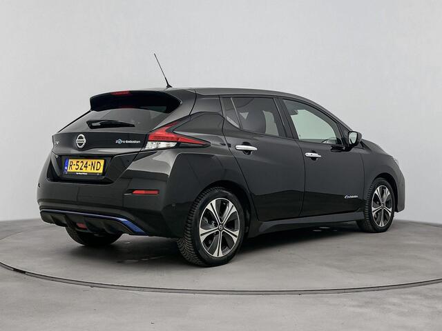 Nissan LEAF Tekna 40 kWh 150PK | ProPILOT | 360 Camera | Stoelverwarming | Navigatie | LED | Lichtmetalen velgen 17"