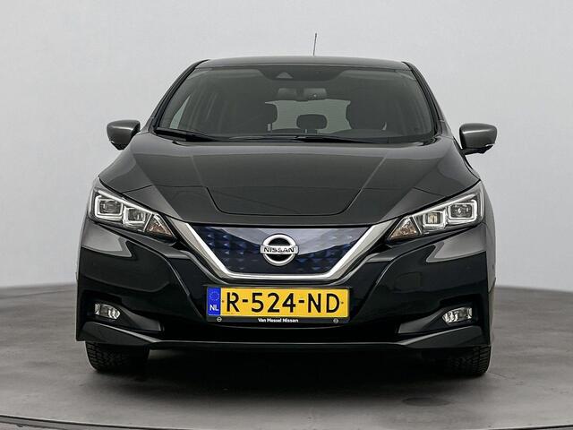 Nissan LEAF Tekna 40 kWh 150PK | ProPILOT | 360 Camera | Stoelverwarming | Navigatie | LED | Lichtmetalen velgen 17"