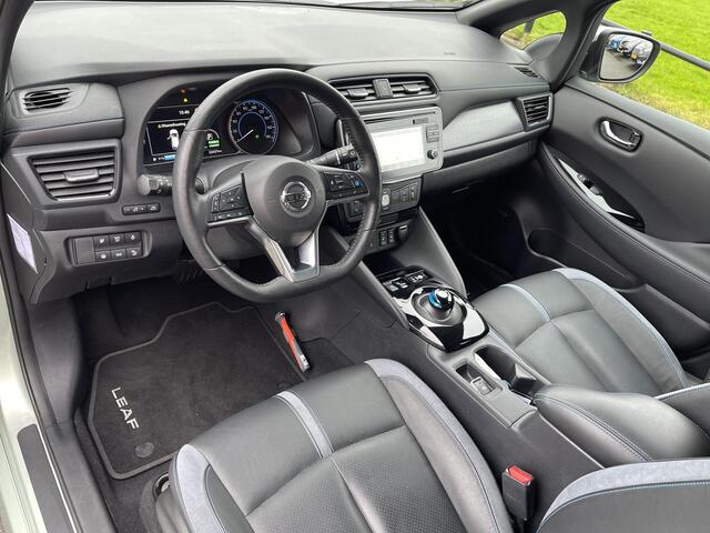 Nissan LEAF Tekna 40 kWh | ProPILOT | Leder/Alcantara | Adapt. Cruise Control | 360° Camera | Dodehoek Detectie | Stuur- + Stoelverwarming | Rijklaarprijs!