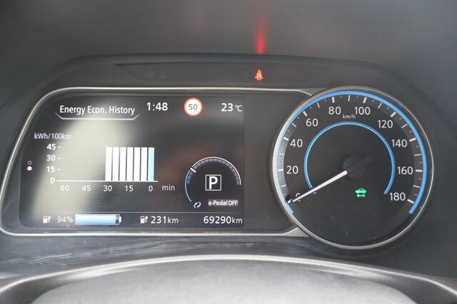 Nissan LEAF Tekna 40 kWh - NL- Auto!! Stoel+Stuurverw I Camera 360 I Adap Cruise