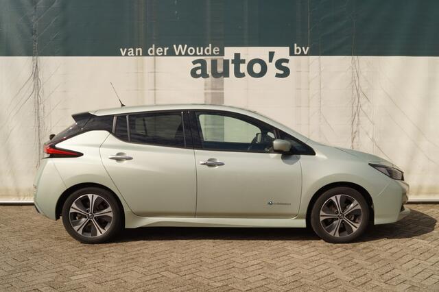 Nissan LEAF 2.ZERO EDITION 40kWh -NAVI-ECC-CAM-