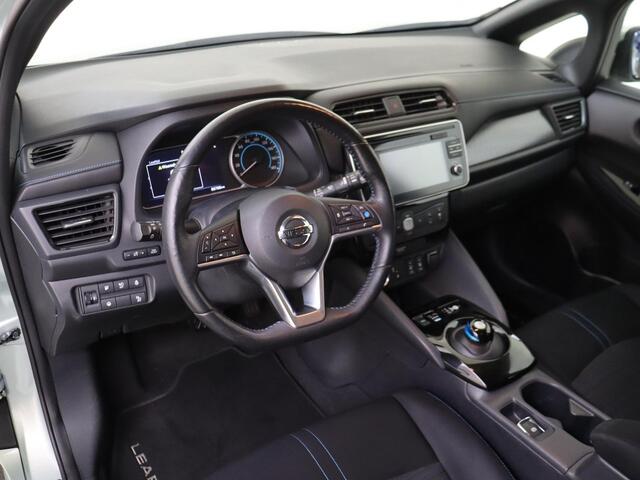 Nissan LEAF N-Connecta 40 kWh | Trekhaak | Half leder | bluetooth