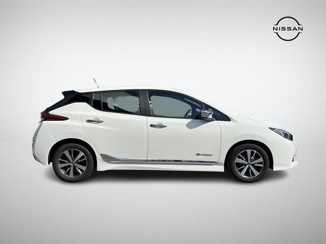 Nissan LEAF Acenta 40 kWh | Navigatie | Camera | Adapt. Cruise Control | Apple Carplay/Android Auto | Keyless Entry | Dodehoek Detectie