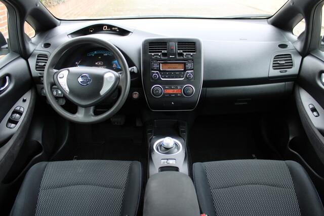Nissan LEAF Visia 24 kWh E.C.C./keyless entry/go