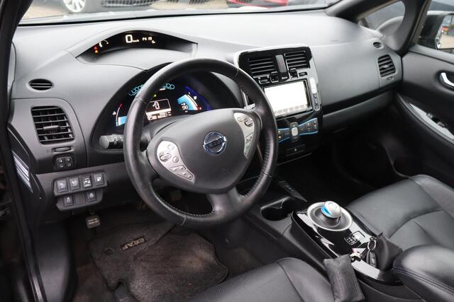 Nissan LEAF Tekna 24 kWh 75% SOH, Navigatie, 360 Camera, Cruise control, Bose sound system, Elektrische ramen