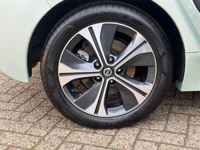 Nissan LEAF TEKNA 40 KWH