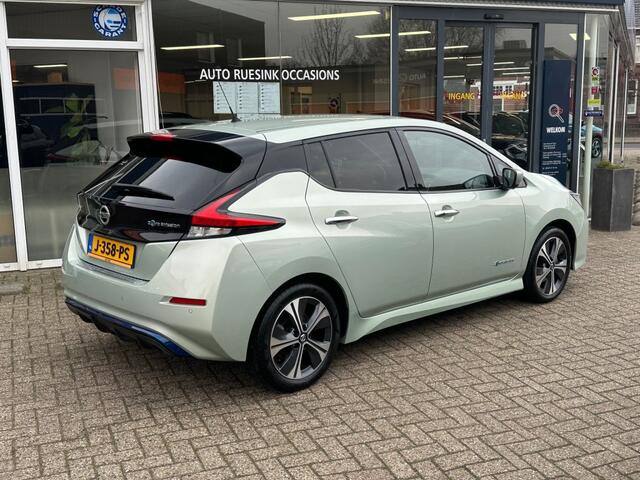 Nissan LEAF TEKNA 40 KWH