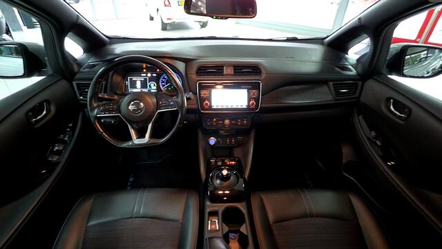 Nissan LEAF Tekna 40 kWh