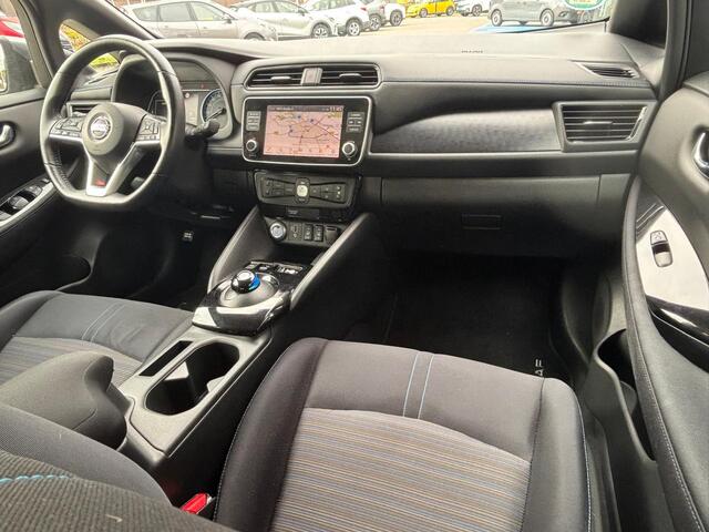 Nissan LEAF N-Connecta 40 kWh | NAVIGATIE | 360° CAMERA | STOELVERWARMING | NL-AUTO |