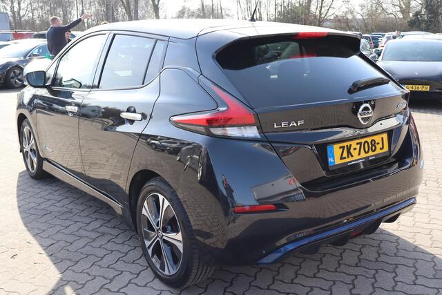 Nissan LEAF N-Connecta 40 kWh 85% SOH, 360 Camera, Navigatie, Stoelverwarming, Lederen interieur, Climate control