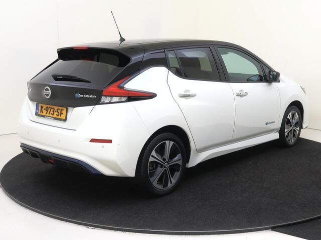 Nissan LEAF e+ Tekna 62 kWh | achterbank verwarmd | airco automatisch | Apple Carplay/Android Auto | Autonomous Emergency Braking | cruise control adaptief met Stop&Go | dodehoek detectie | file assistent | lederen/microvezel bekleding | LED koplampen | lichtmetalen