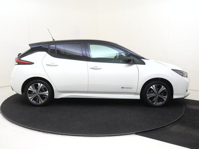 Nissan LEAF e+ Tekna 62 kWh | achterbank verwarmd | airco automatisch | Apple Carplay/Android Auto | Autonomous Emergency Braking | cruise control adaptief met Stop&Go | dodehoek detectie | file assistent | lederen/microvezel bekleding | LED koplampen | lichtmetalen
