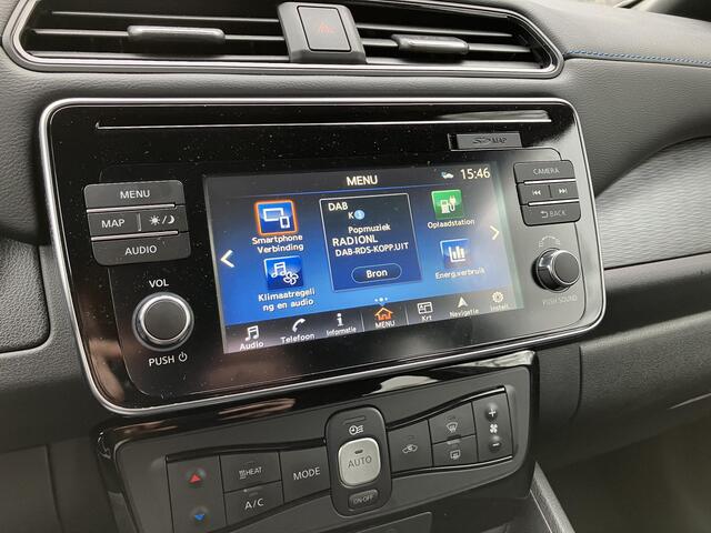 Nissan LEAF N-Connecta 40 kWh | Adaptieve Cruise Control | Stoelverwarming voor en achter | Navigatie | Carplay