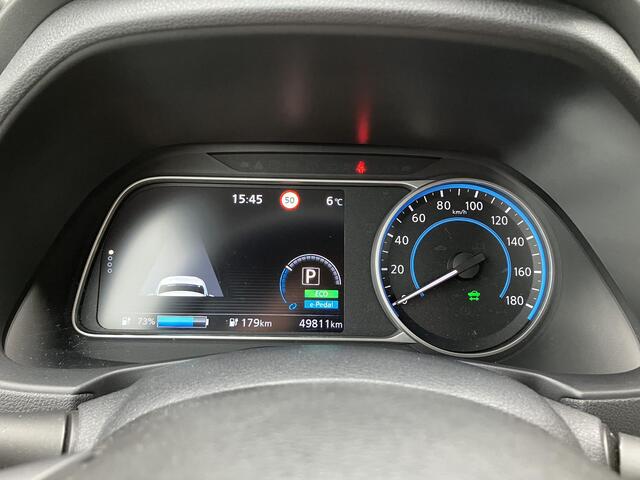 Nissan LEAF N-Connecta 40 kWh | Adaptieve Cruise Control | Stoelverwarming voor en achter | Navigatie | Carplay