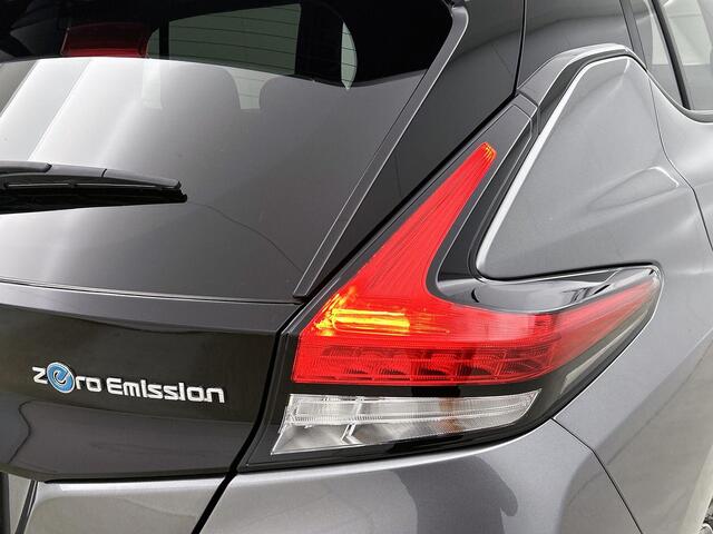 Nissan LEAF e+ N-Connecta 62 kWh | 360Camera | Verwarmde stoelen, stuur en achterbank | Parkeersensoren