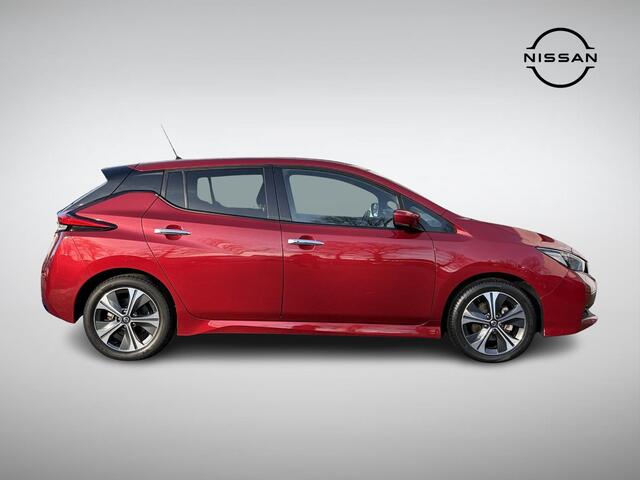 Nissan LEAF N-Connecta 40 kWh LED Pack