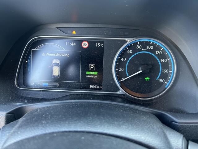 Nissan LEAF Tekna 39 kWh