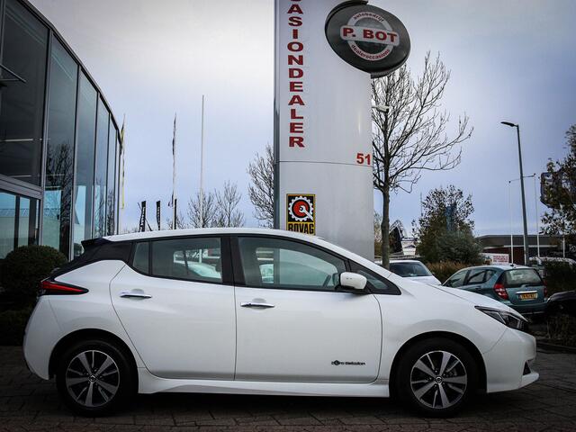 Nissan LEAF Acenta 40 kWh .
