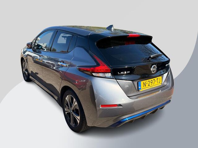 Nissan LEAF N-Connecta 40 kWh 150pk SOH 94.5% | Adaptieve Cruise | Stoelverwarming | 360 graden Camera's