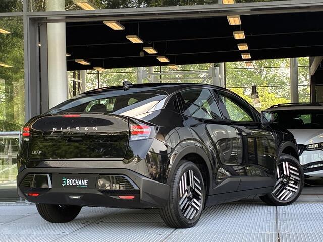 Nissan LEAF Engage 52 kWh NIEUW UIT VOORRAAD LEVERBAAR | Verwarmbare voorstoelen | Apple CarPlay & Android Auto | Parkeersensoren voor- en achter | Warmtepomp | Adaptieve Cruise Control | Navigatiesysteem|