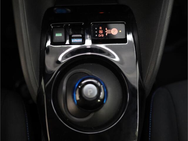 Nissan LEAF | Acenta 40 kWh | Adaptive cruise control | Camera | Climate control
