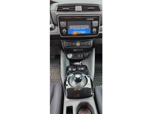 Nissan LEAF N-Connecta 40 kWh