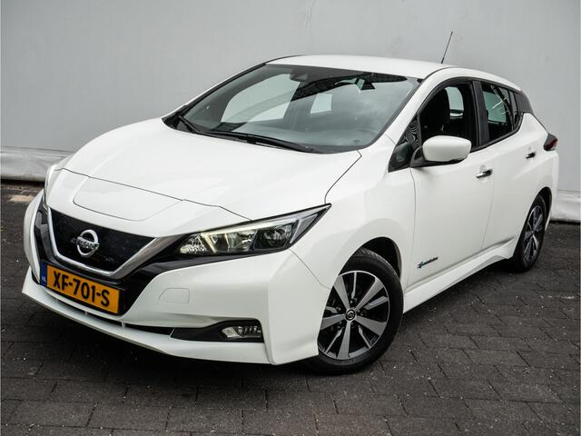 Nissan LEAF Acenta 40 kWh SOH 83% Navigatie/ Carplay/ Camera/ Adapt. cruise/ Lmv/ Blindspot
