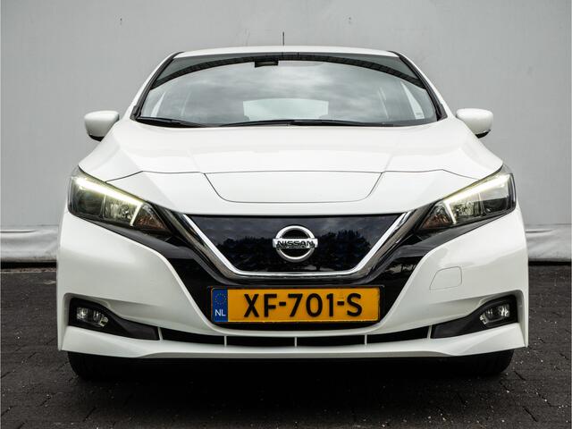 Nissan LEAF Acenta 40 kWh SOH 83% Navigatie/ Carplay/ Camera/ Adapt. cruise/ Lmv/ Blindspot