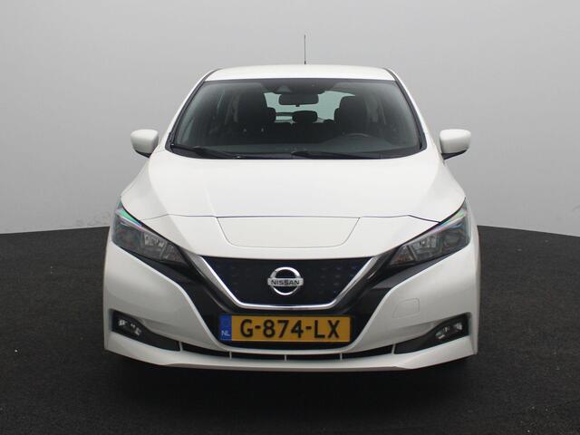 Nissan LEAF Acenta 40 kWh | Apple Carplay & Android Auto | Climate Control | Verwarmde voorstoelen | Adaptieve Cruise control |