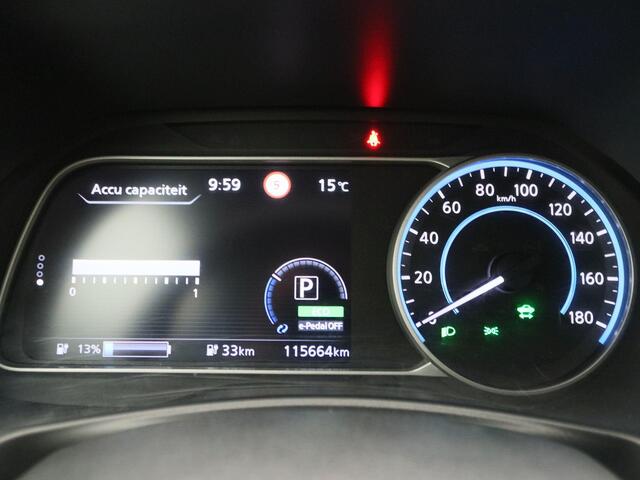 Nissan LEAF Acenta 40 kWh | Apple Carplay & Android Auto | Climate Control | Verwarmde voorstoelen | Adaptieve Cruise control |