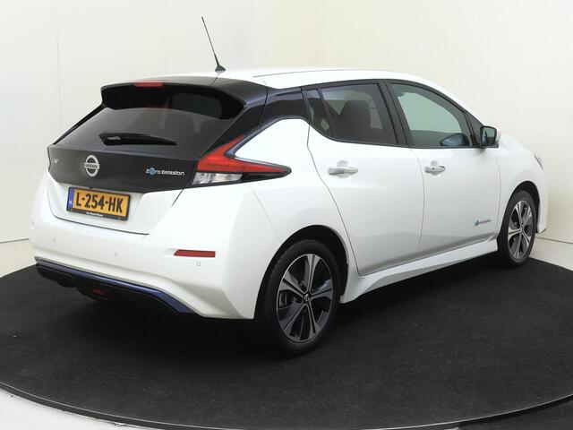 Nissan LEAF e+ Tekna 62 kWh 218PK | Navigatie | Adaptieve Cruise Control met Stuurhulp | Volleder Interieur | BOSE Audio | 360 Camera | Apple CarPlay & Android Auto