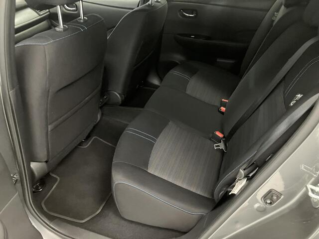 Nissan LEAF e+ N-Connecta 62 kWh / Eerste Eigenaar / Dealer Onderhouden / Afneembare Trekhaak / SOH 92,44%/ Navigatie / Stoel- en Stuurverwarming / Cruise Control / Climate Control / 360 Graden Camera /