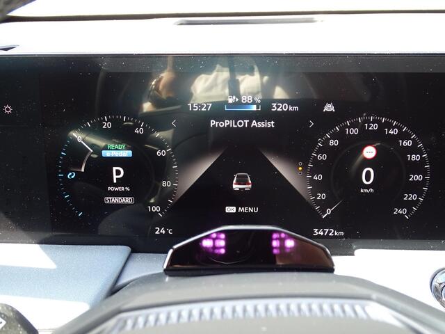 Nissan LEAF Evolve 52 kWh NU 10 JAAR GARANTIE! / PANODAK / BOSE / TWO-TONE METALLIC