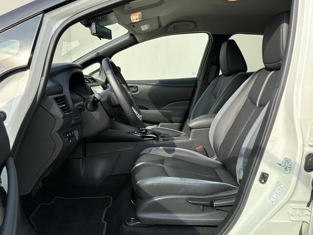 Nissan LEAF e+ Tekna 62 kWh / SOH 93% / Navigatie / Apple Carplay/Android Auto / Achteruitrijcamera / Bose audio / Stoel-/Stuurverwarming / Afneembare Trekhaak /
