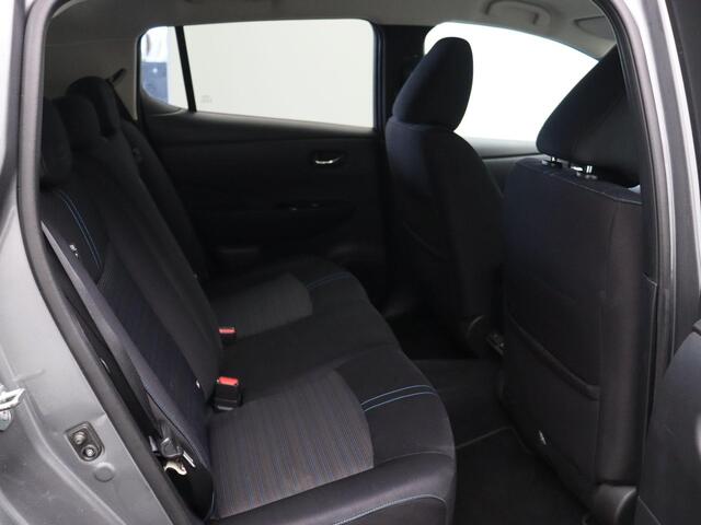 Nissan LEAF e+ N-Connecta 62 kWh | 91% SOH | Stoelverwarming voor en achter | Apple carplay/android auto | Ronomzichtcamera | Climate control | dode hoek detectie |