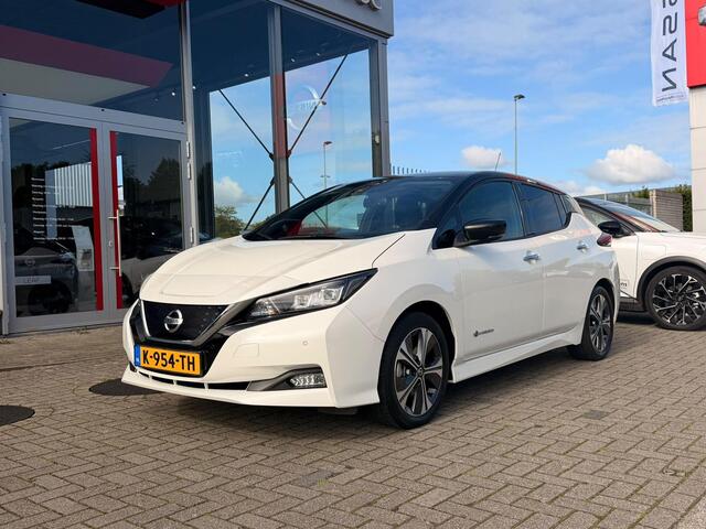 Nissan LEAF Tekna 40 kWh | NAVIGATIE | 360° CAMERA | STOELVERWARMING |