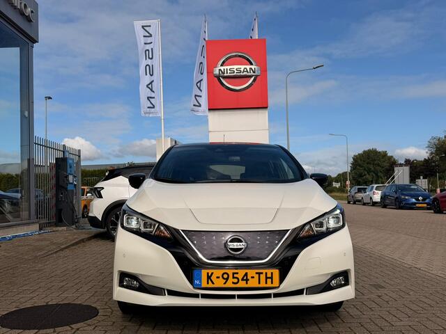 Nissan LEAF Tekna 40 kWh | NAVIGATIE | 360° CAMERA | STOELVERWARMING |