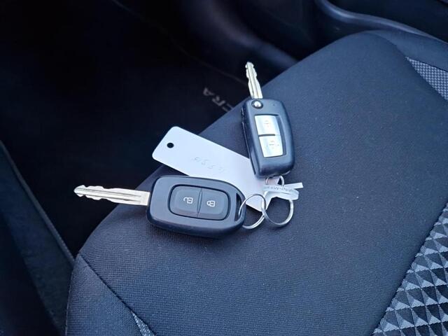Nissan MICRA 1.0 IG-T Visia, Airco, 5 DRS, NL/NAP, Bluetooth!!